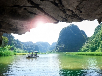 Popular-tourist-caves-